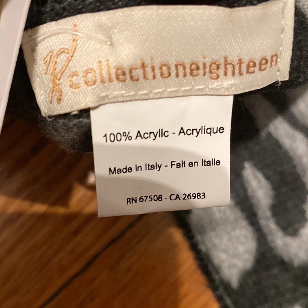 NWT black and gray collection 18 scarf